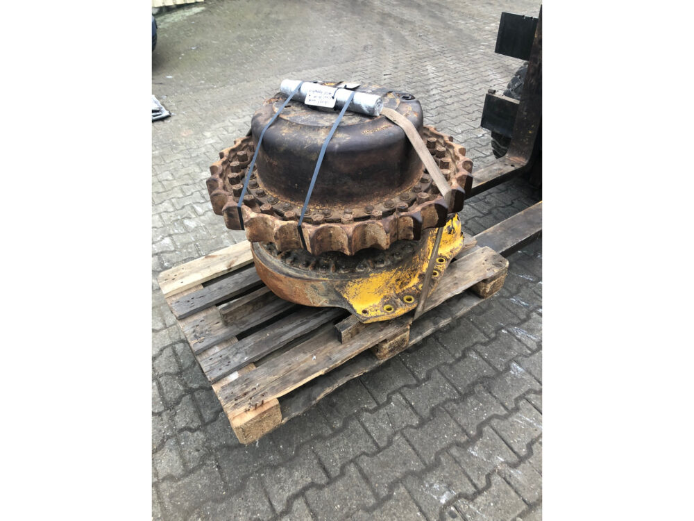 Komatsu D65-15 Finaldrive OEM 14X2700310