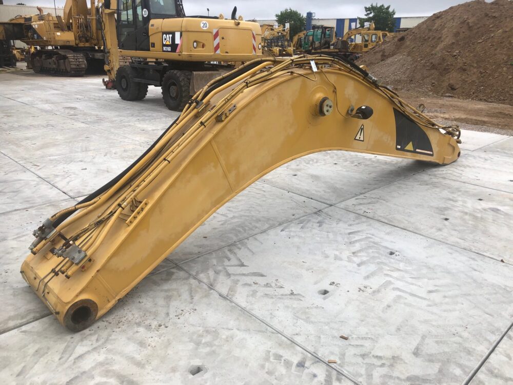 Caterpillar 322 B boom OEM 1372894