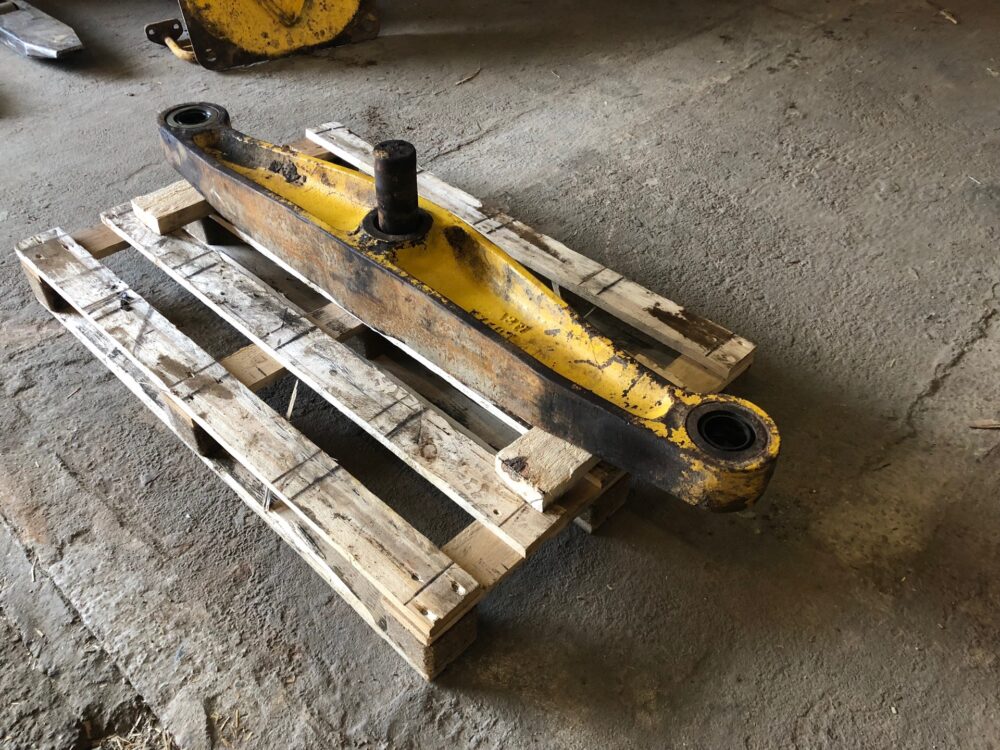 Komatsu D65 EX-15 equalizer 14X-50-11110