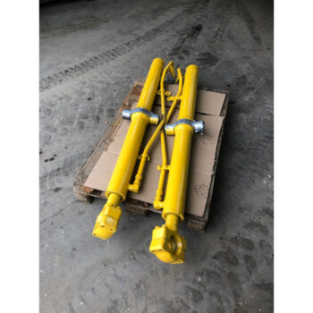 Komatsu D65 lift cilinder 707-02-X0220