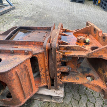 NPK S-24XCR Beton Crusher