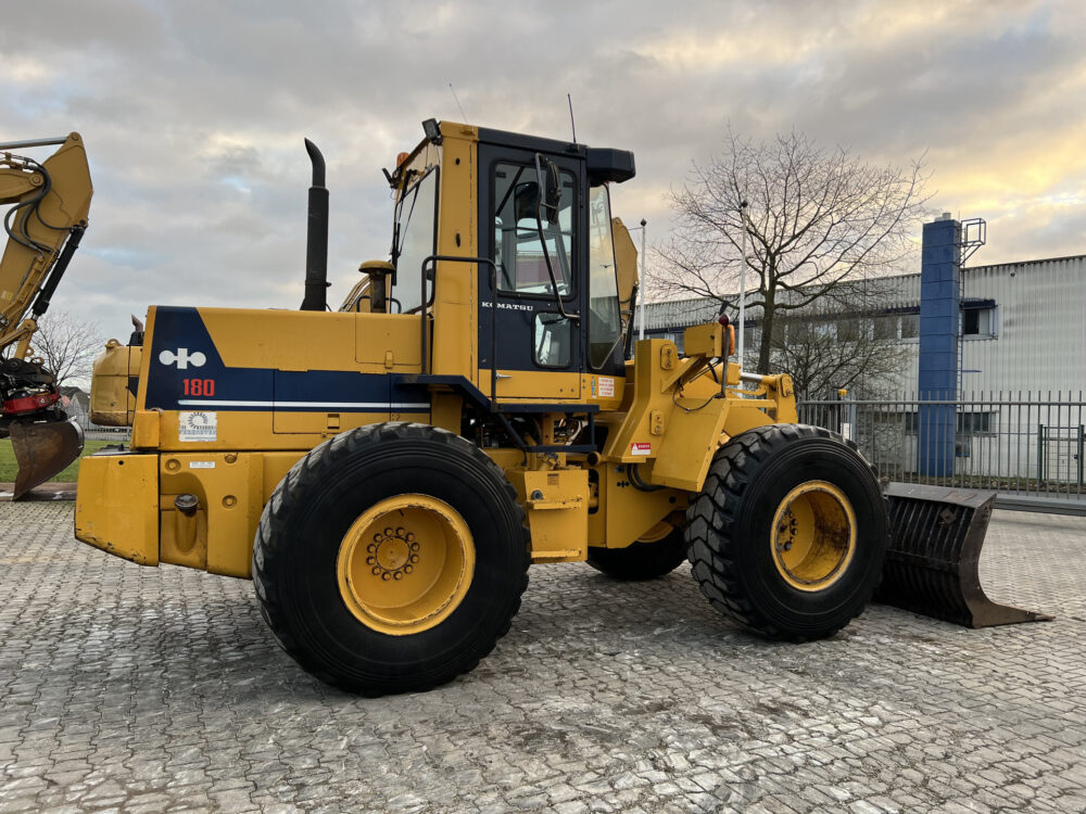 Komatsu WA180-1 wiellader