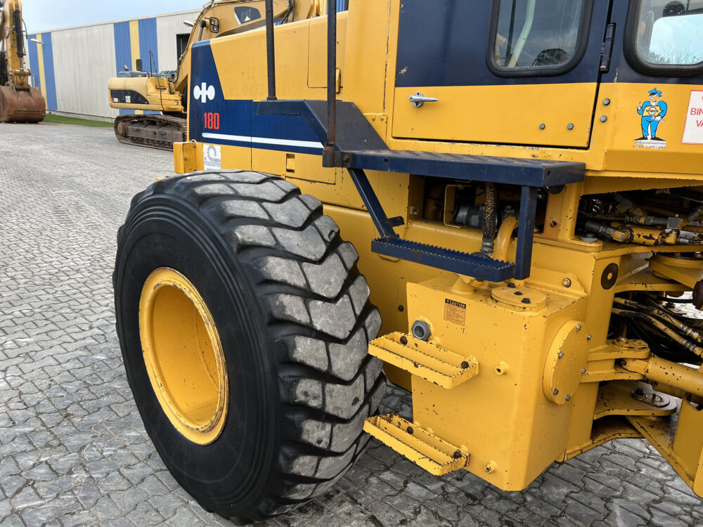 Komatsu WA180-1 wiellader