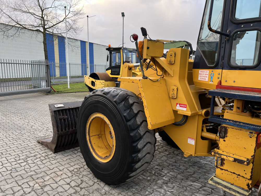 Komatsu WA180-1 wiellader