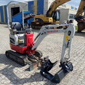 Takeuchi TB210R minigraver