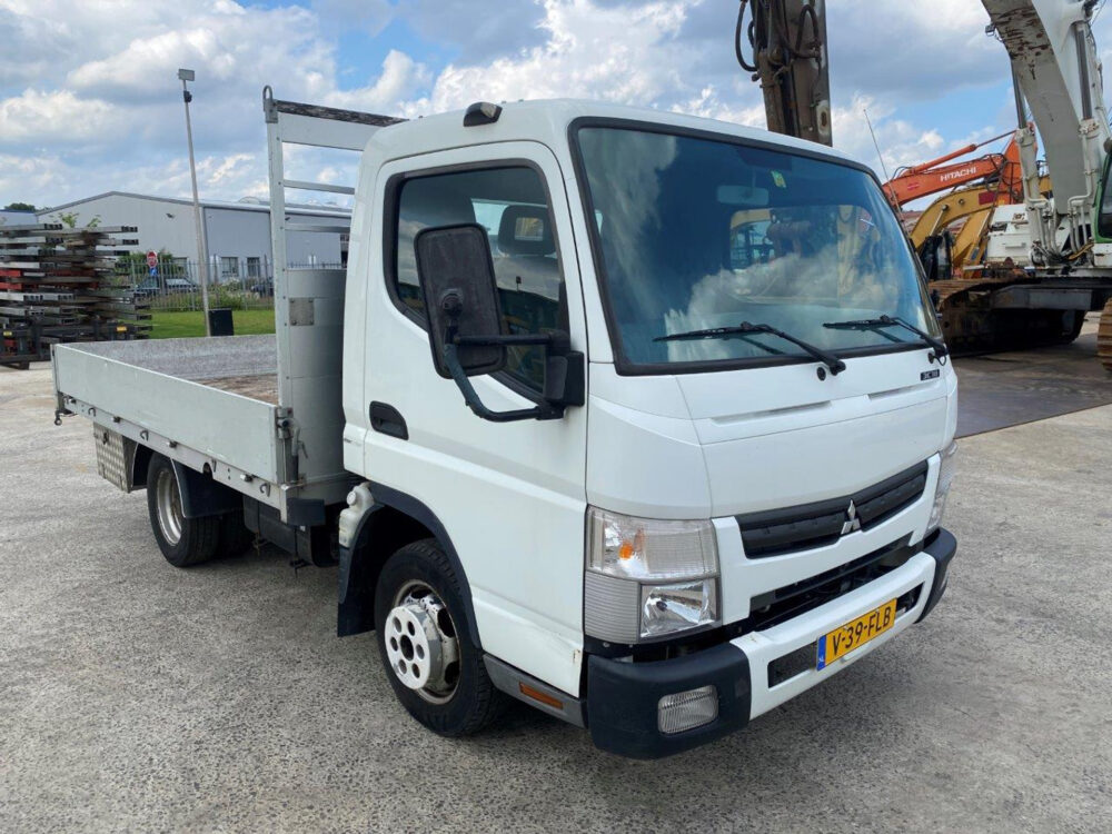 Mitsubishi Fuso 3C18 bakwagen Dutch reg.