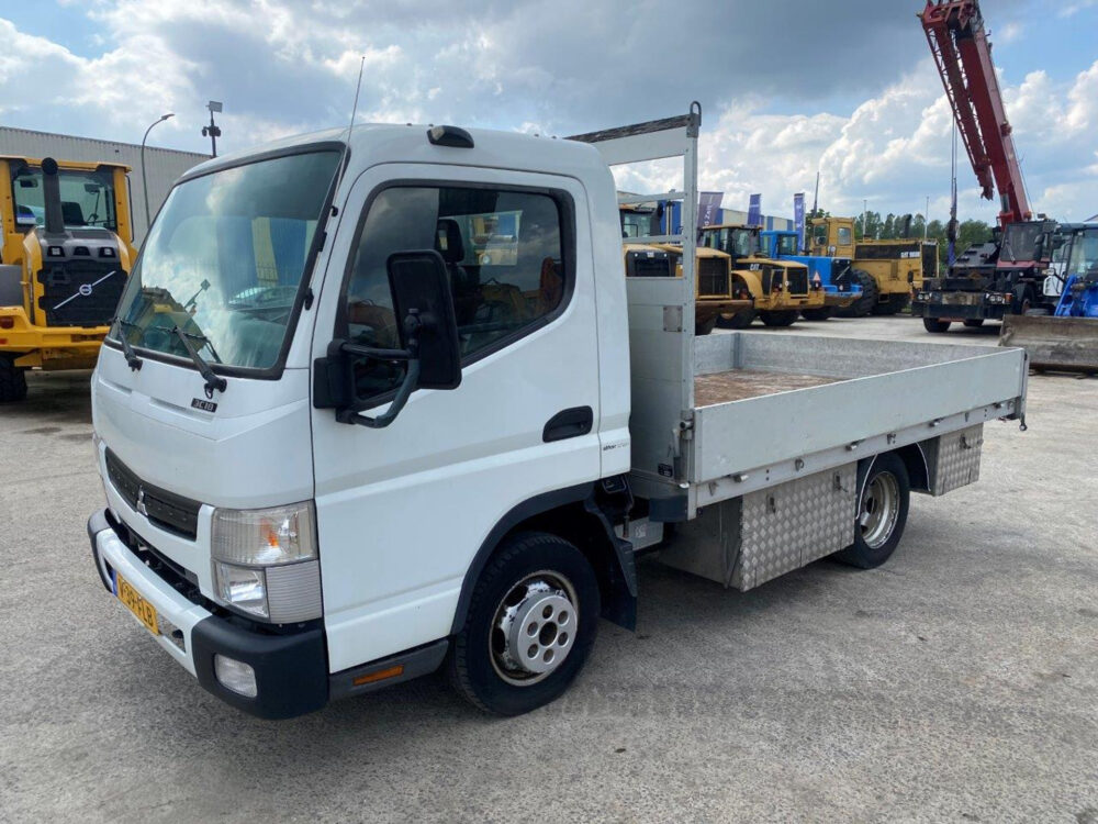 Mitsubishi Fuso 3C18 bakwagen Dutch reg.