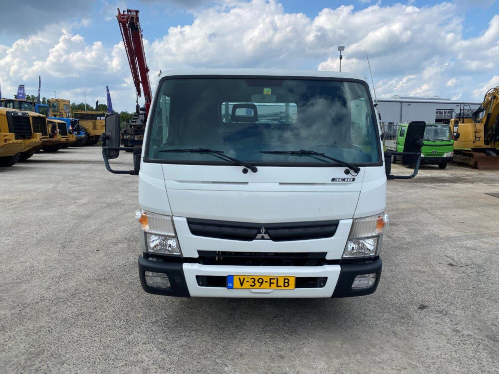 Mitsubishi Fuso 3C18 bakwagen Dutch reg.