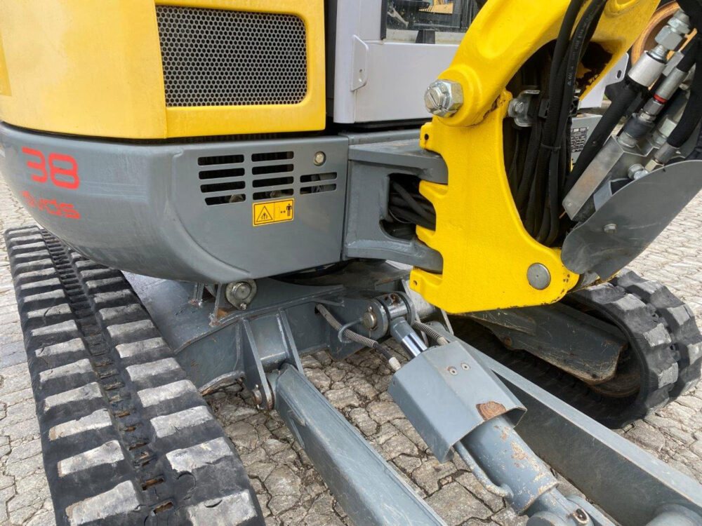 Wacker Neuson EZ38 minigraver