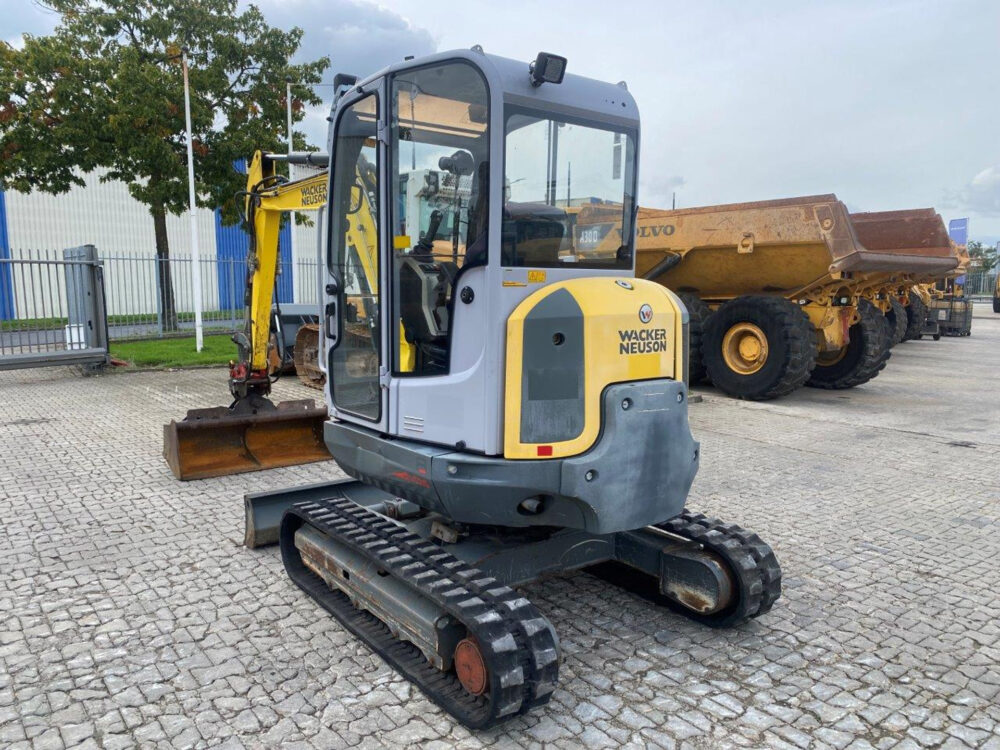 Wacker Neuson EZ38 minigraver