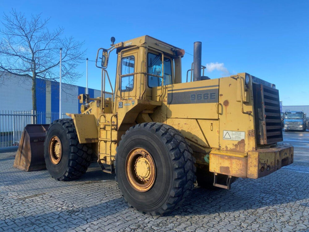 Caterpillar 966 E wiellader