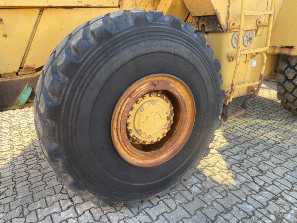 Caterpillar 966 E wiellader