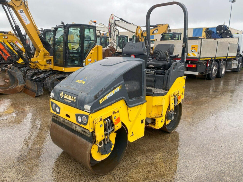 Bomag BW 100 AD-5 wals