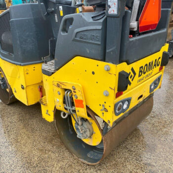 Bomag BW 100 AD-5 wals