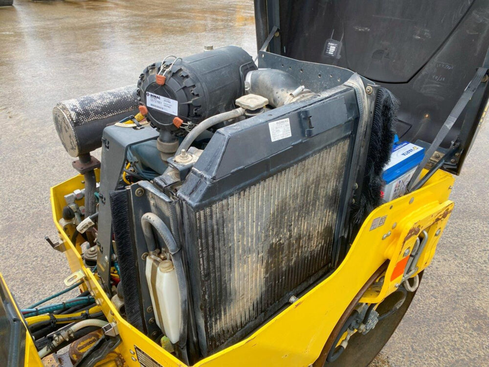 Bomag BW 100 AD-5 wals