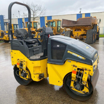 Bomag BW 100 AD-5 wals