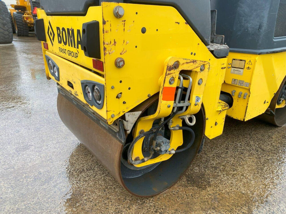 Bomag BW 100 AD-5 wals