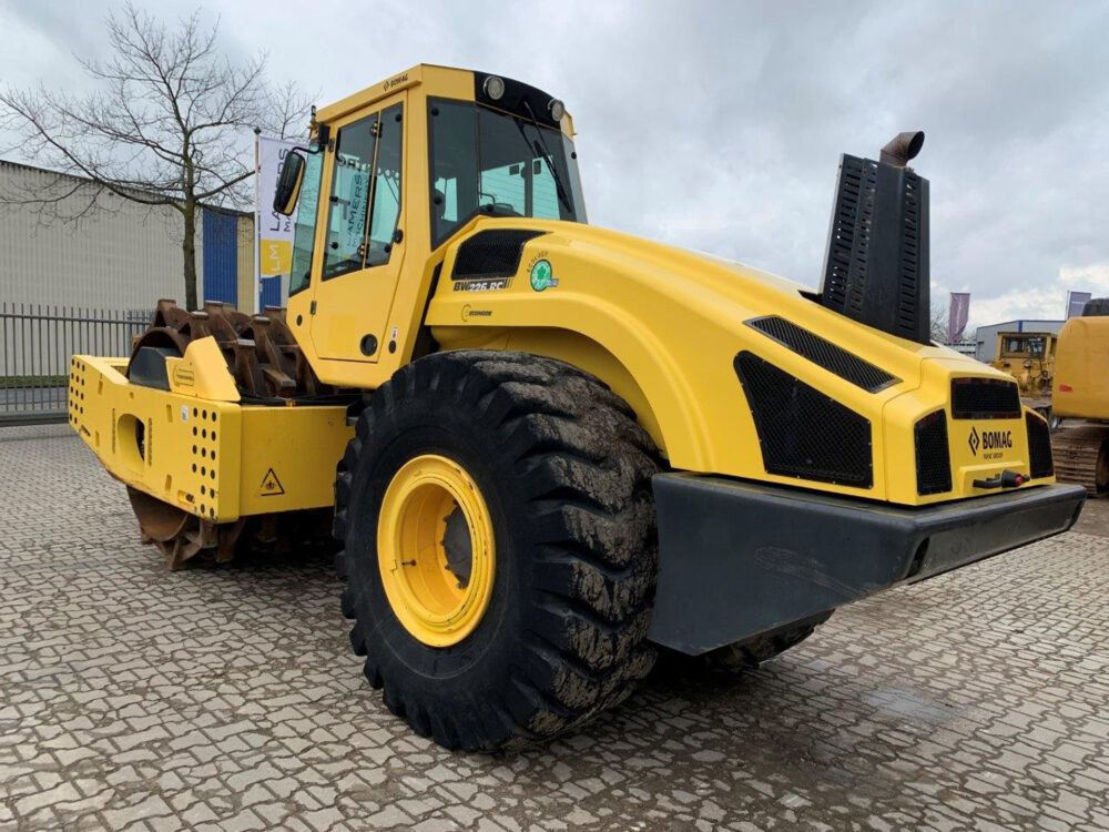 Bomag BW 226 DH-4I BVC wals