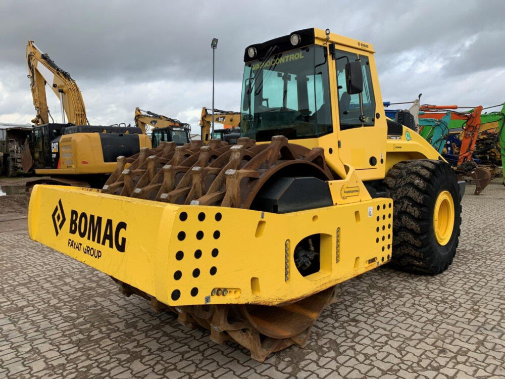 Bomag BW 226 DH-4I BVC wals