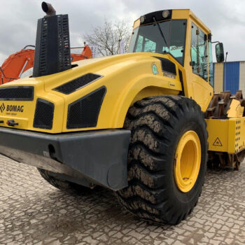 Bomag BW 226 DH-4I BVC wals