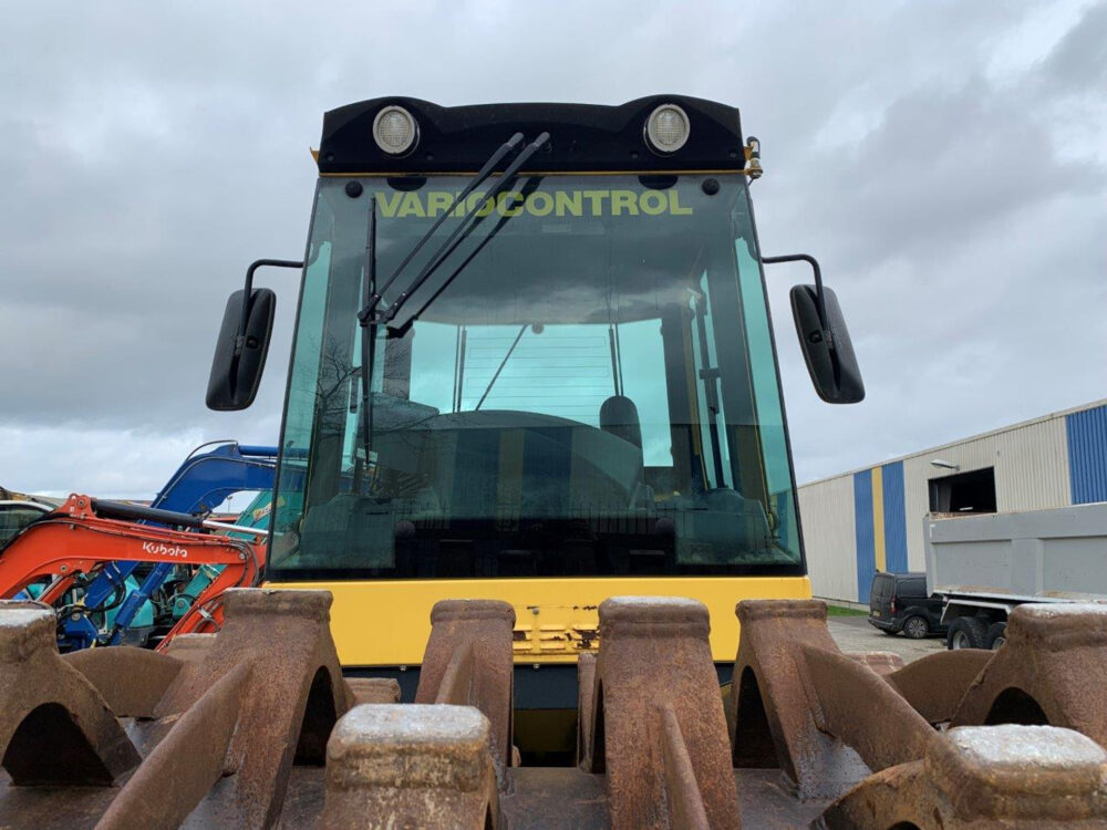 Bomag BW 226 DH-4I BVC wals