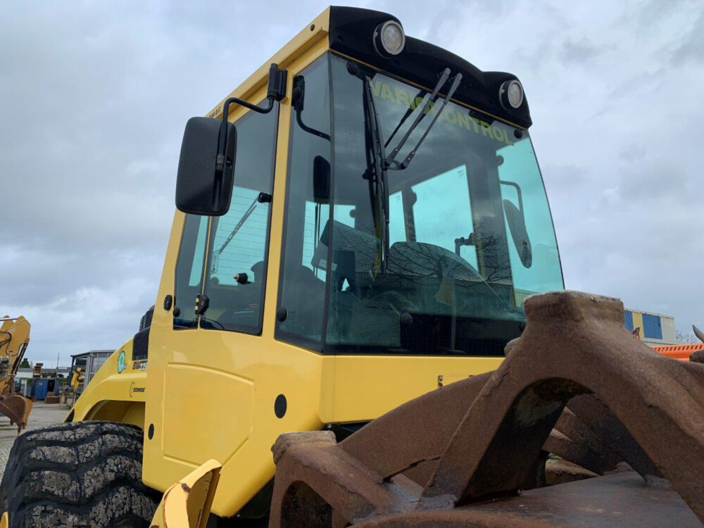 Bomag BW 226 DH-4I BVC wals