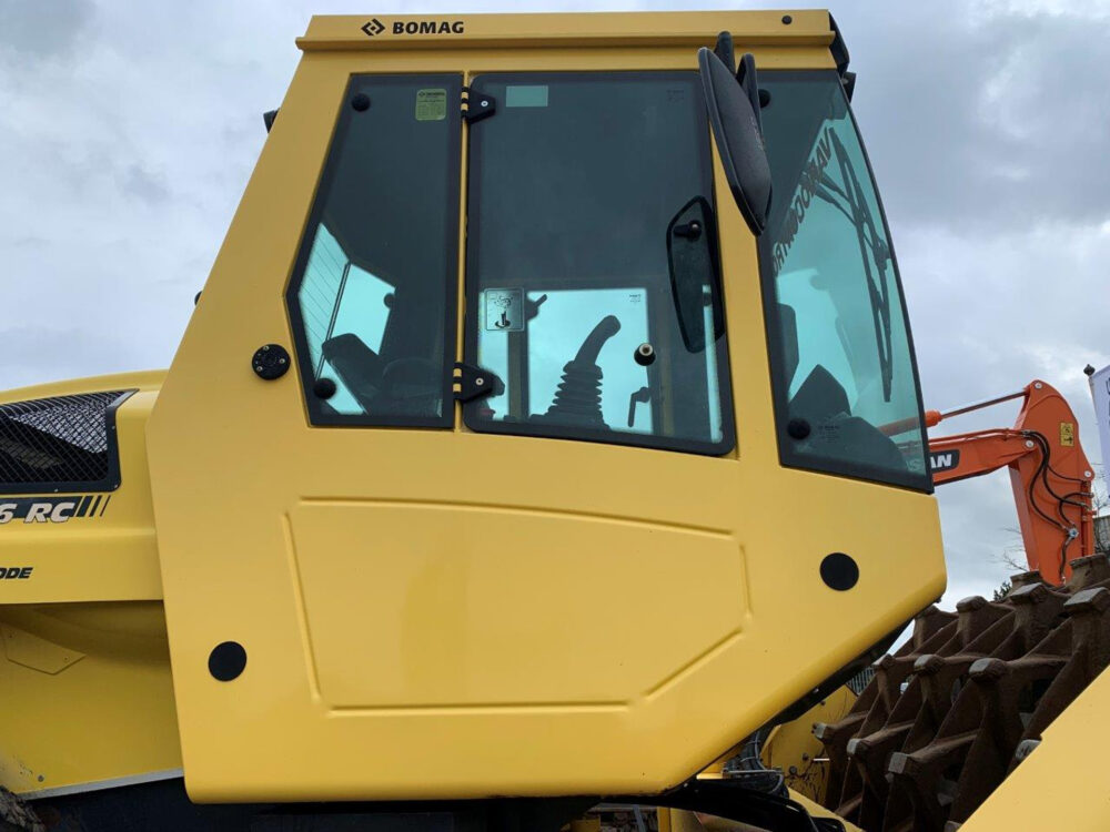 Bomag BW 226 DH-4I BVC wals