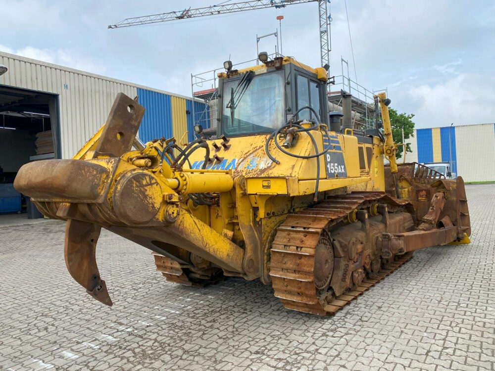 Komatsu D155 AX-6 bulldozer