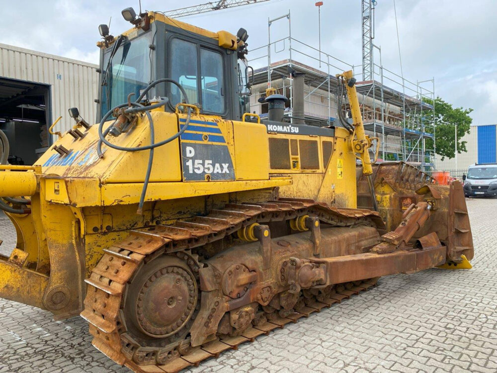 Komatsu D155 AX-6 bulldozer