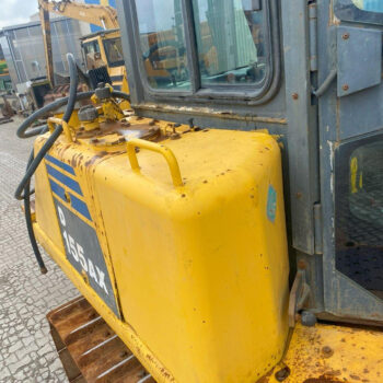 Komatsu D155 AX-6 bulldozer