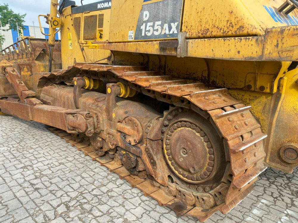 Komatsu D155 AX-6 bulldozer