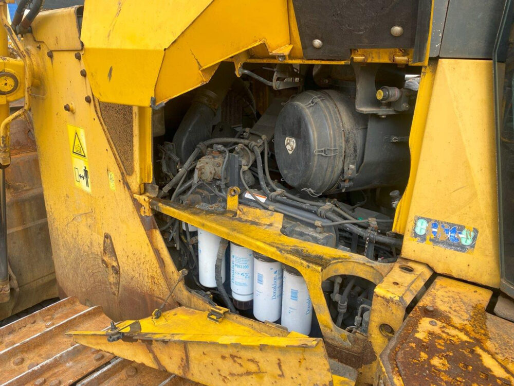 Komatsu D155 AX-6 bulldozer