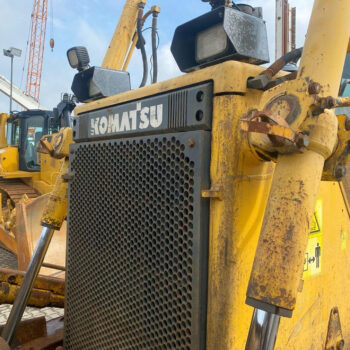 Komatsu D155 AX-6 bulldozer