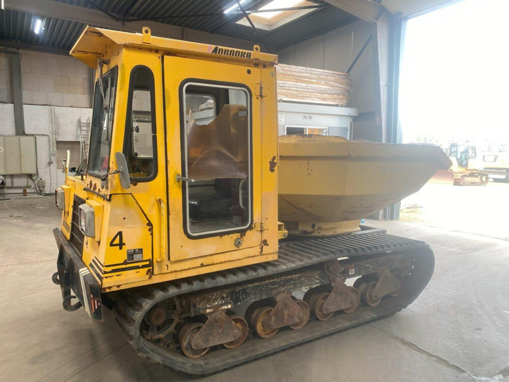 Morooka MST 600e swivel rupsdumper