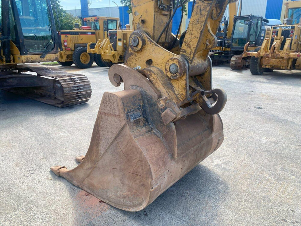 Caterpillar 324 D rupsgraafmachine