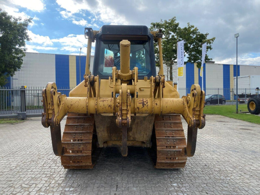 Caterpillar D6N XL bulldozer