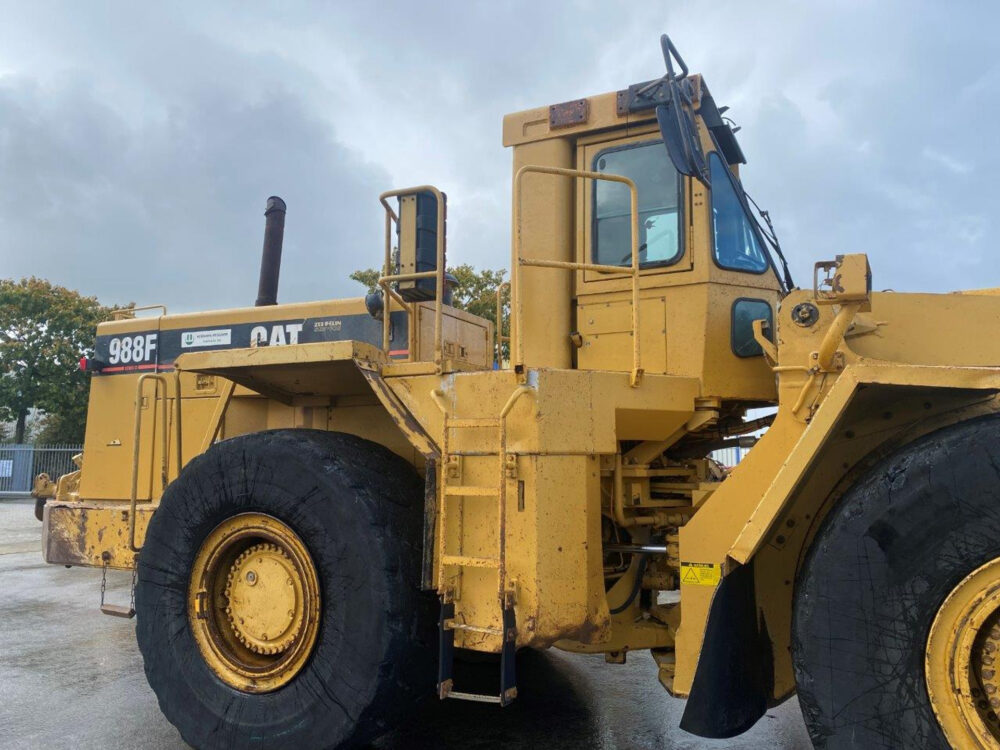 Caterpillar 988F wiellader