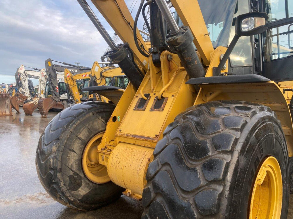 Caterpillar 966K wiellader