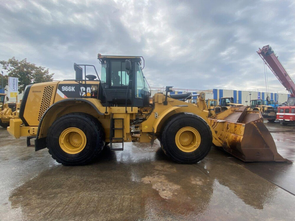 Caterpillar 966K wiellader