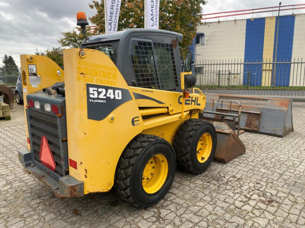 Gehl SL5240 schranklader low hours