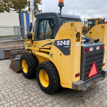 Gehl SL5240 schranklader low hours