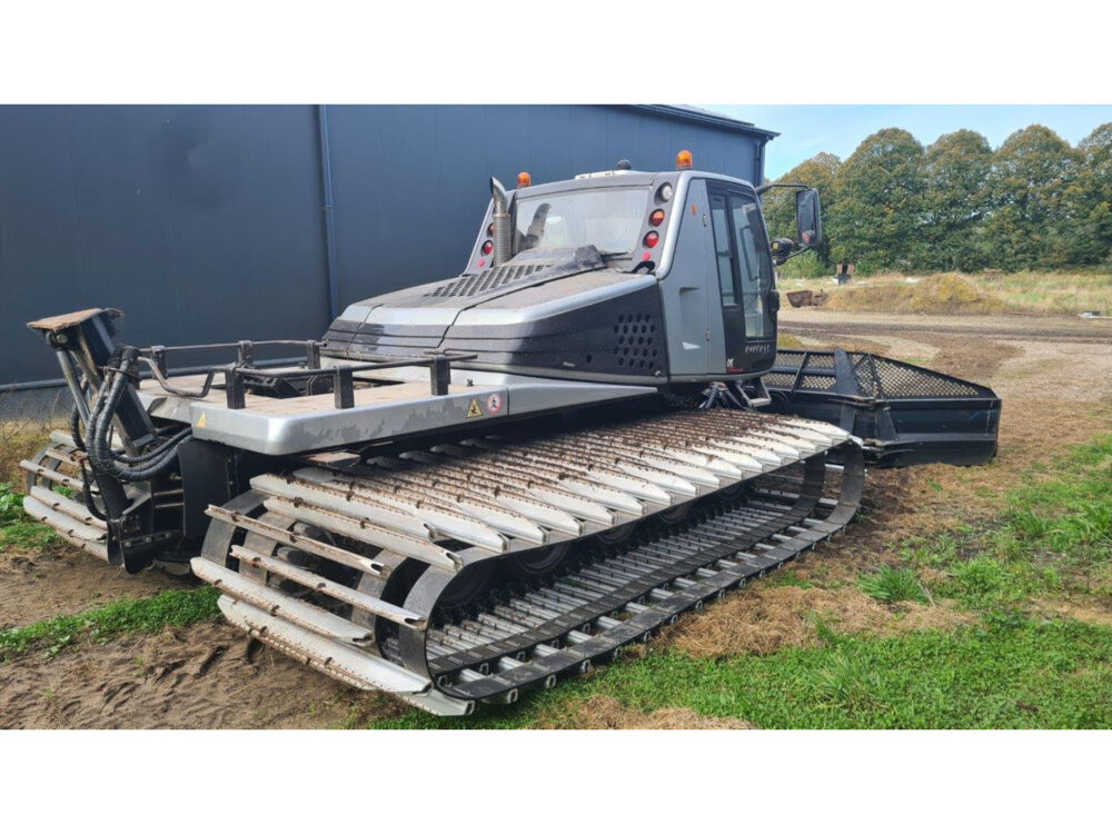 Prinoth everest pistenbully