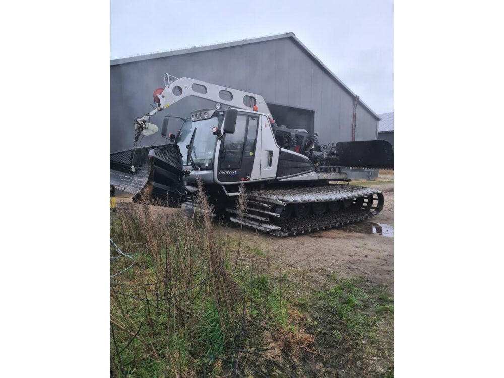 Prinoth everest pistenbully