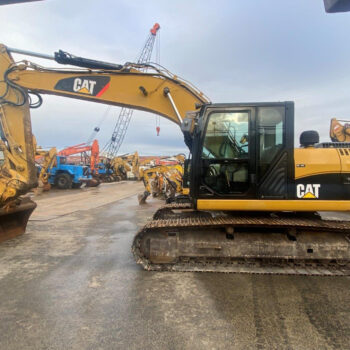 Caterpillar 323 D rupsgraafmachine