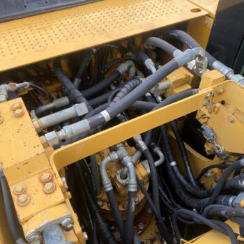 Caterpillar 323 D rupsgraafmachine