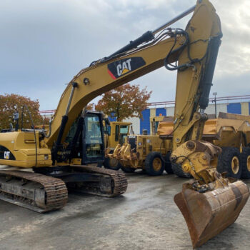 Caterpillar 323 D rupsgraafmachine