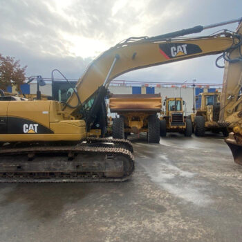 Caterpillar 323 D rupsgraafmachine