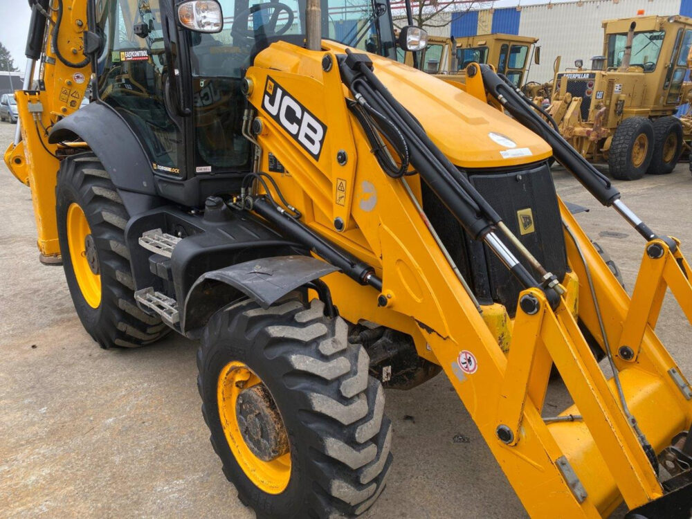 JCB 3CX sitemaster + 3 bakken + hamer