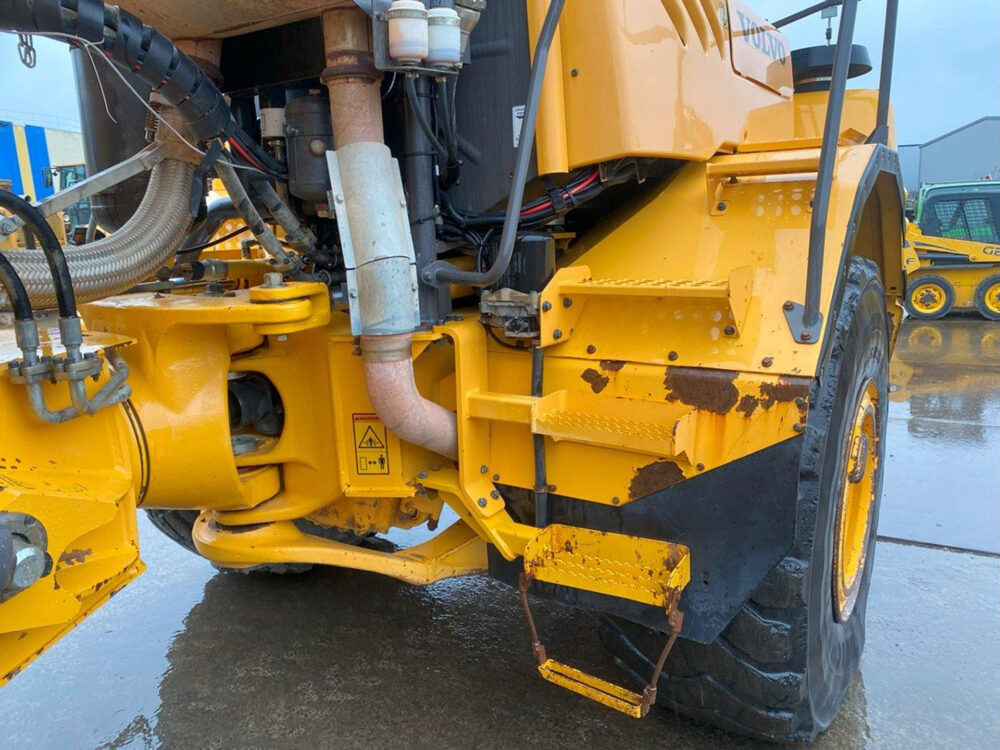 Volvo A25E 6×6 knikdumper