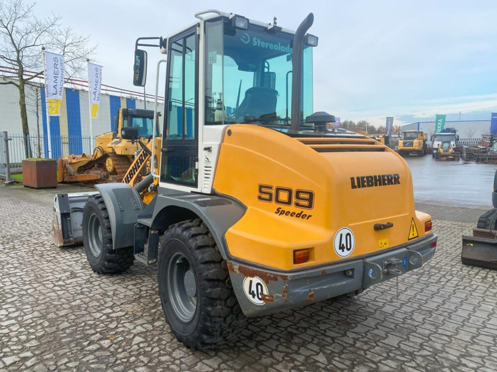 Liebherr L509 speeder stereo wiellader